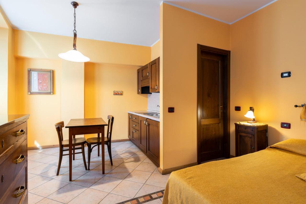Agriturismo Edoardo Patrone 多莫多索拉 外观 照片